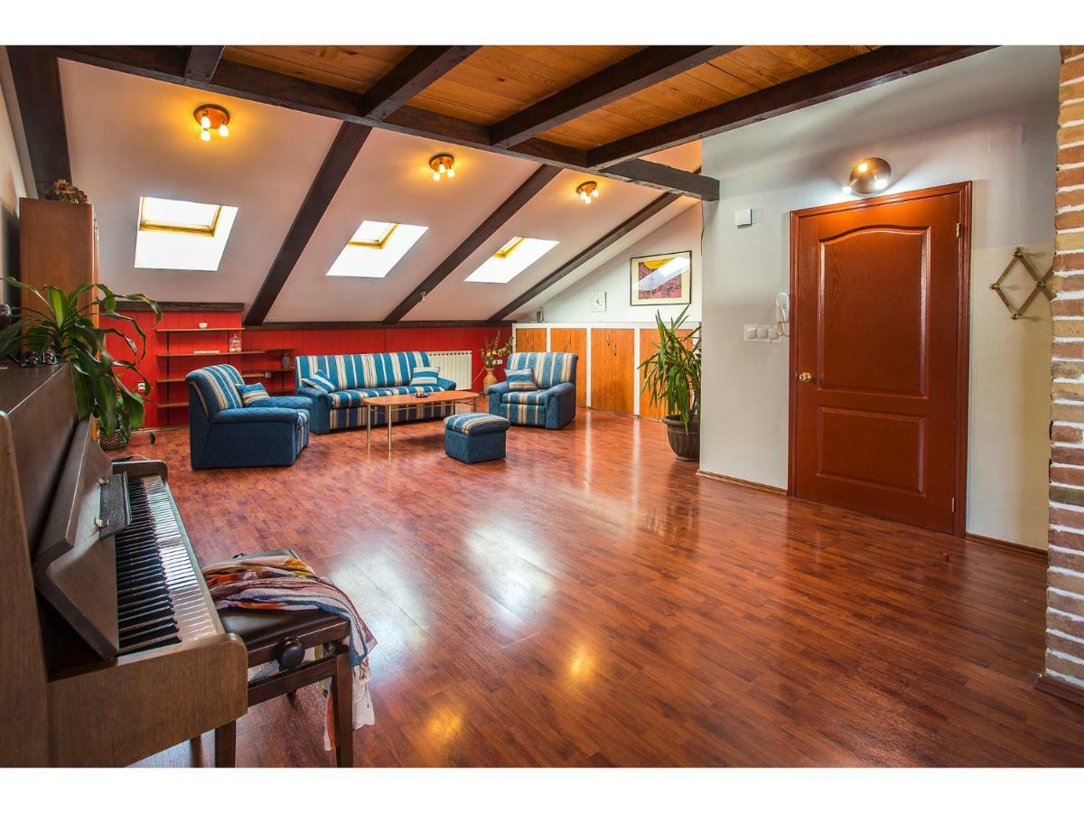 Riva Royal Lounge Apartman *
