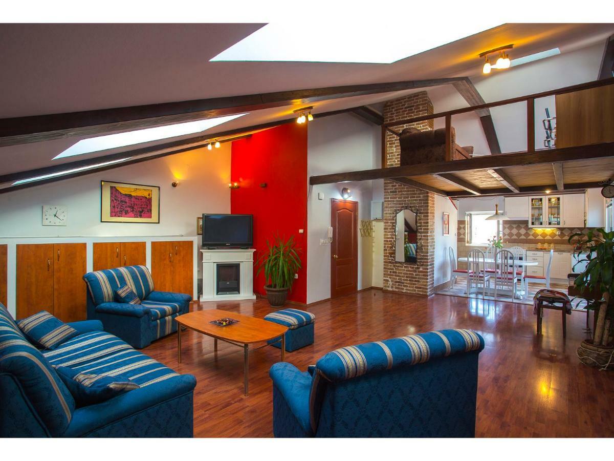Riva Royal Lounge Apartman *